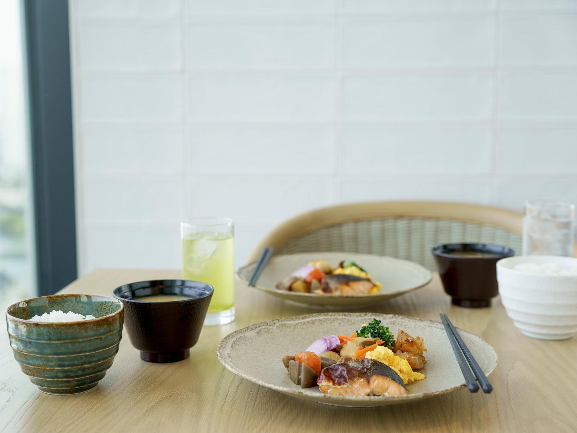 Mitsui Garden Hotel Yokohama Minatomirai Premier المظهر الخارجي الصورة A Japanese meal