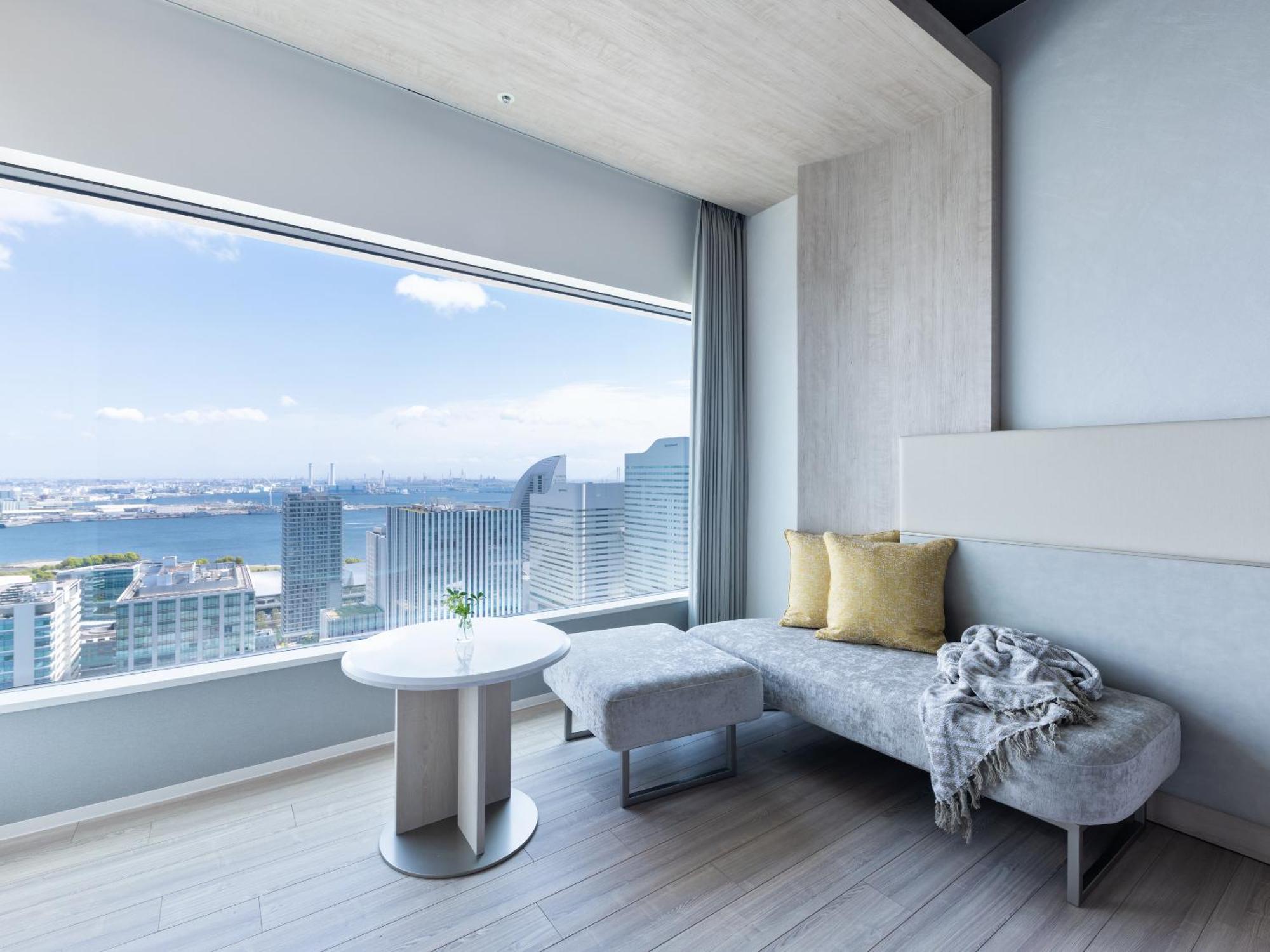 Mitsui Garden Hotel Yokohama Minatomirai Premier المظهر الخارجي الصورة A room at the hotel
