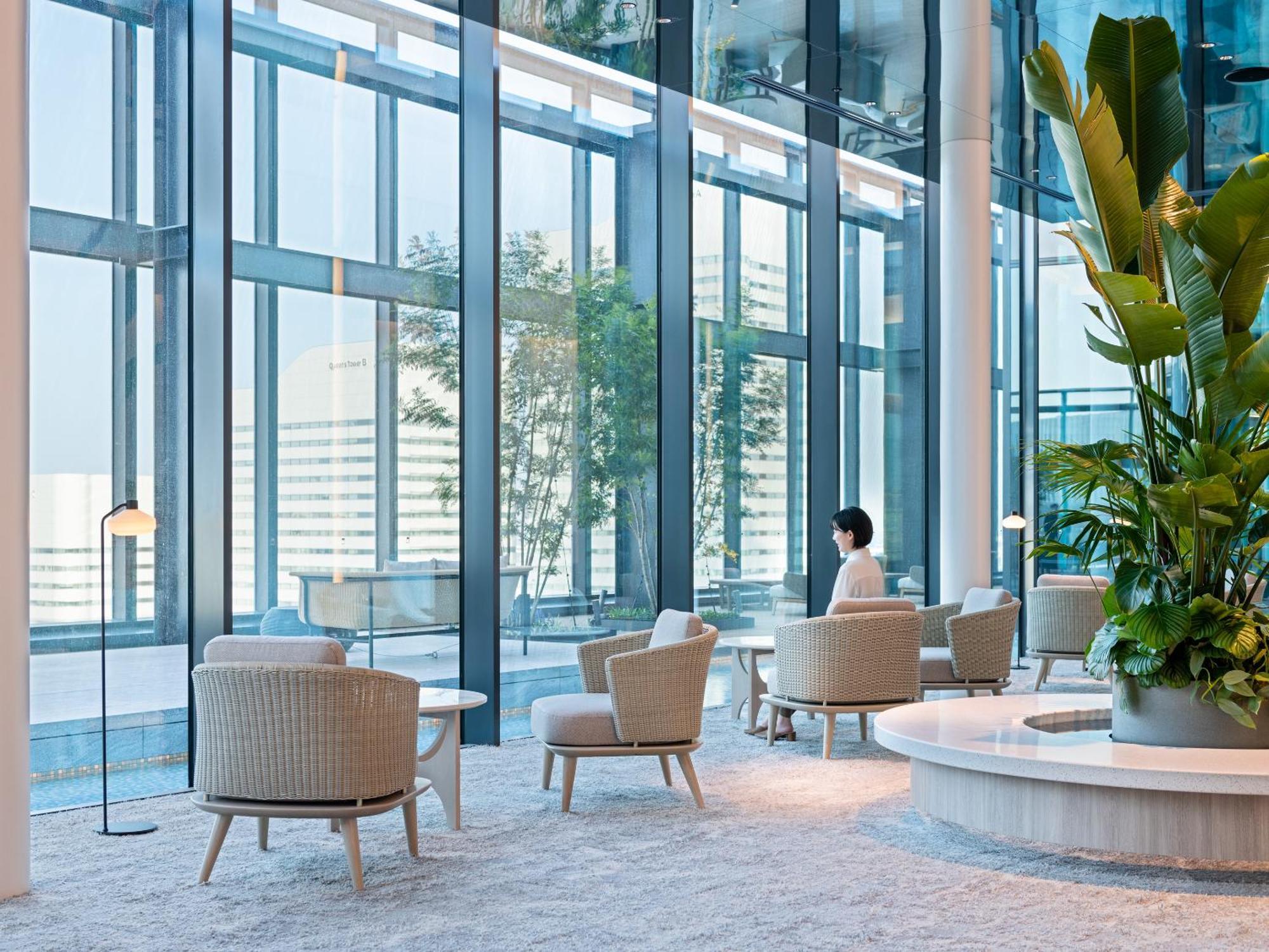 Mitsui Garden Hotel Yokohama Minatomirai Premier المظهر الخارجي الصورة The interior of the lounge